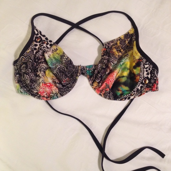 Ladies E-Cup Body Glove Bathing Suit Top