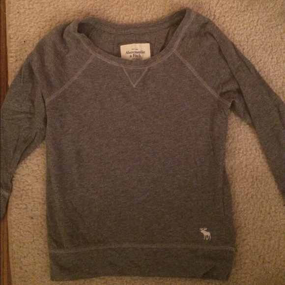 Gray sweater/shirt - Picture 1 of 1