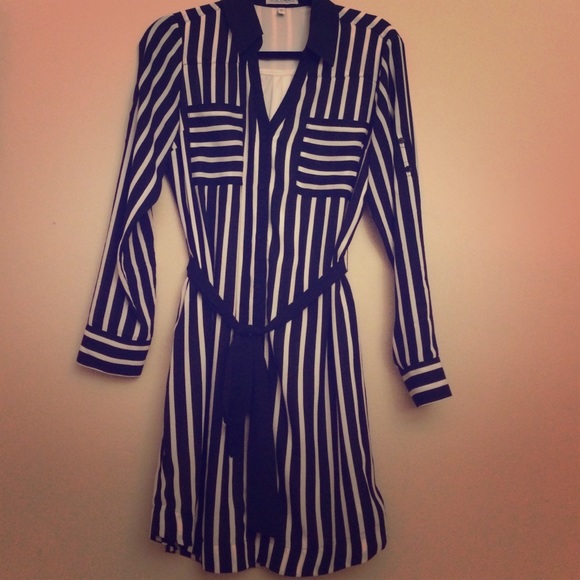 Express Dresses & Skirts - Express Black and White Striped Portofino Dress