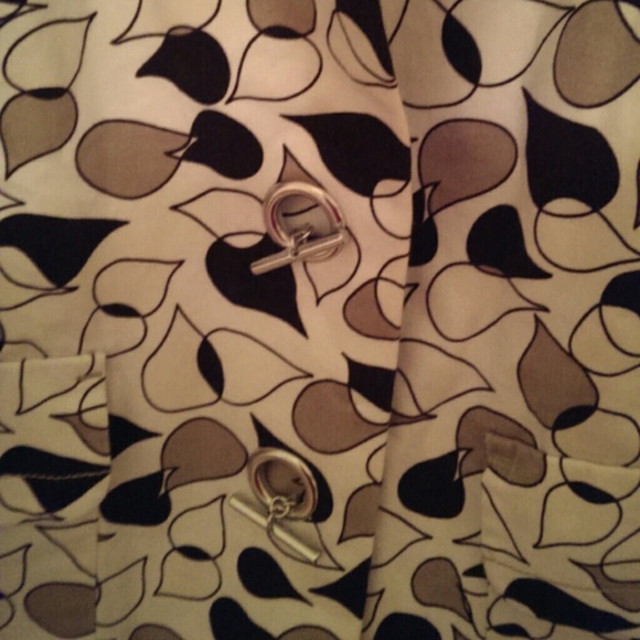 Patterned Fall Jacket - Picture 4 of 4