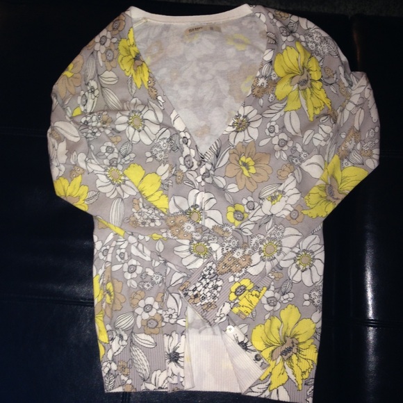 Old Navy flowered cardigan