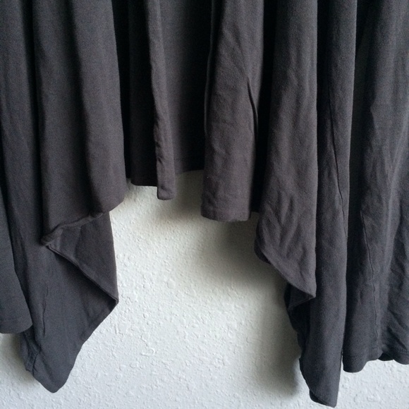 Cardigan • Forever 21 - Picture 3 of 3