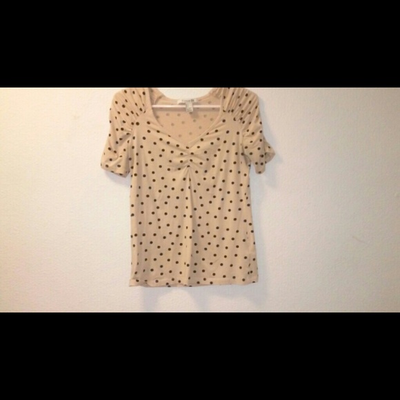 Forever 21 beige and black shirt
