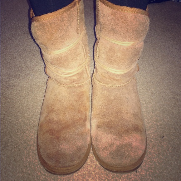 Emu boots - Picture 1 of 2