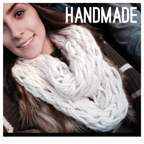 Cream infinity arm-knit scarf