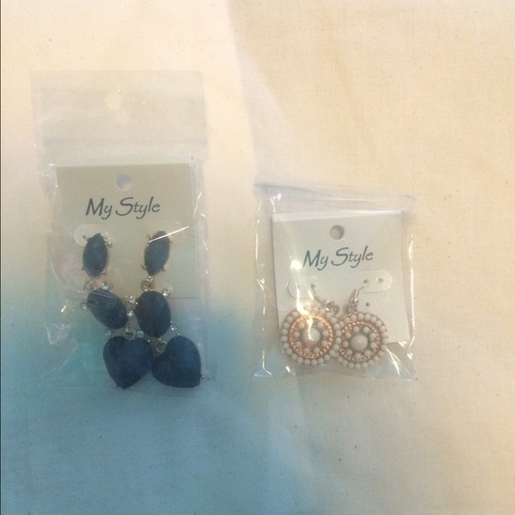 2 sets of earrings