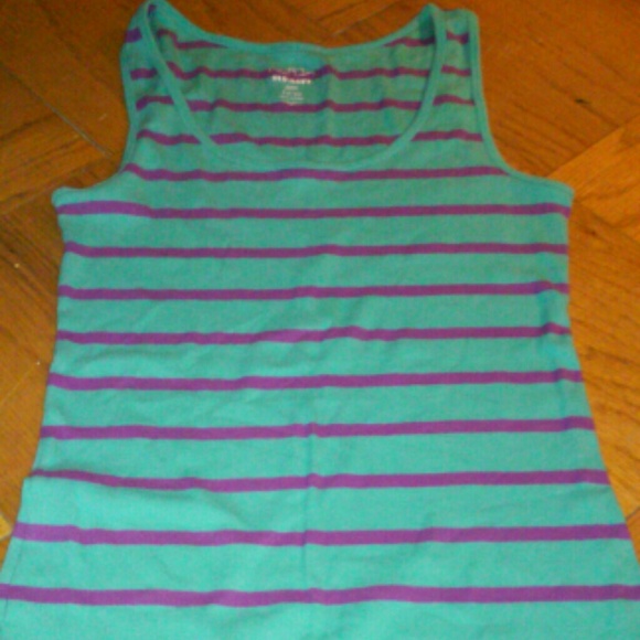 3 Old Navy tank tops - Picture 2 of 2