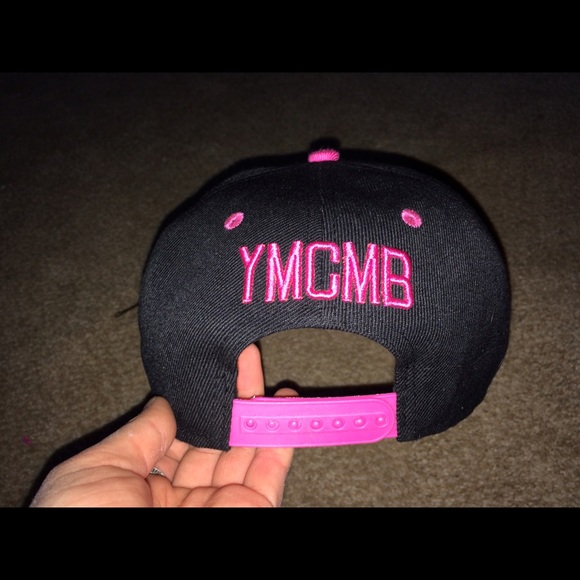 SnapBack - Picture 3 of 4