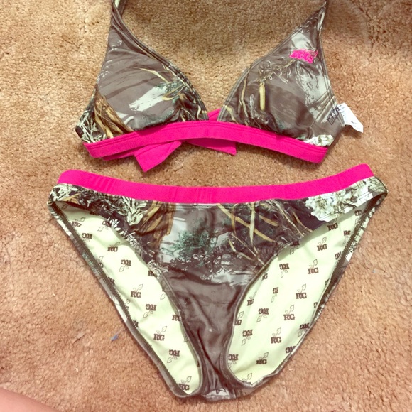 Bikini top and bottom - Picture 1 of 1