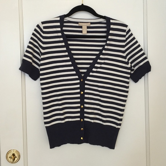Short sleeved cardigan