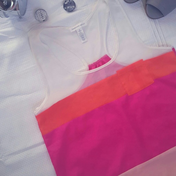 Host Pick!! Color block tank: SOLD - Picture 2 of 3
