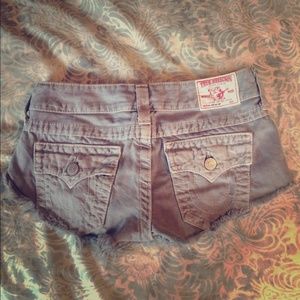 Like new True Religion grey denim shorts sz 27