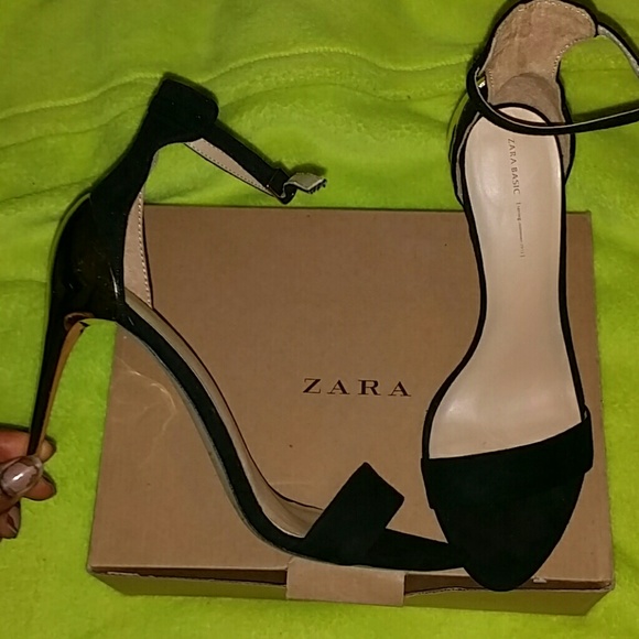 Zara sandals with gold heel