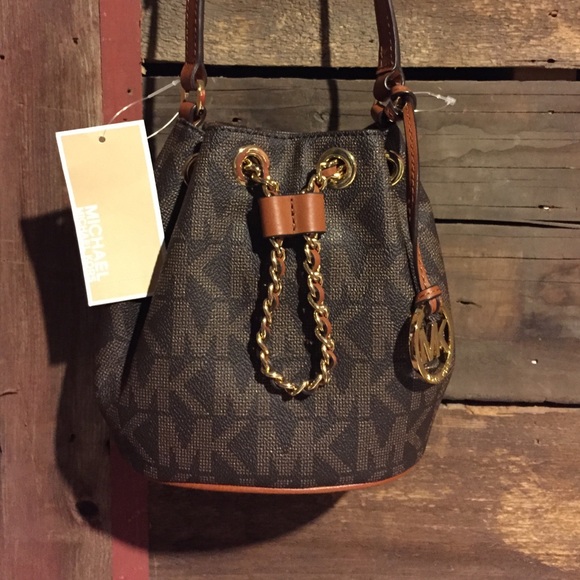 Michael Kors Frankie Crossbody new with tags - Picture 2 of 4