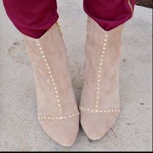 ZARA beige suede booties with gold studs