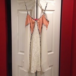 NWOT AKIRA Chicago Red Label Lace Dress Small