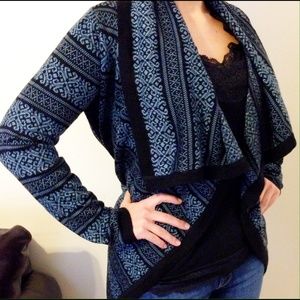 NWT Black and blue print cardigan