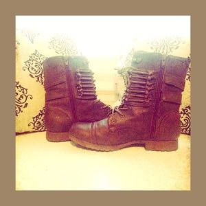 Military Style Lace-Up Boots
