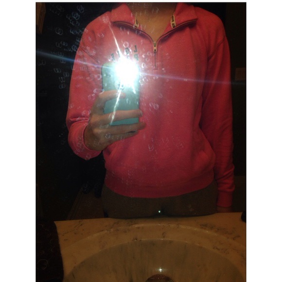 🎀Victoria's Secret half zip🎀
