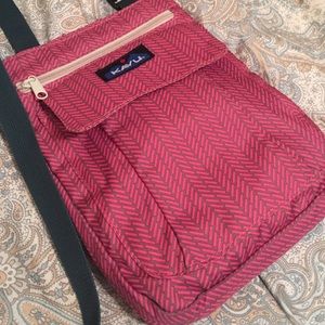 KAVU purse