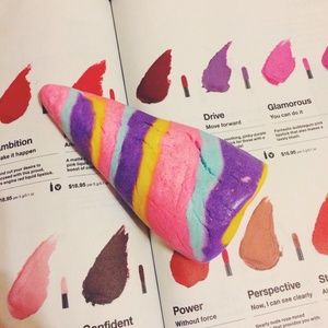 LUSH Unicorn Horn Bubble Bar Vday 2015 Exclusive