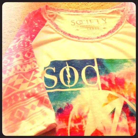 Tribal Ombré Sleeve Society Tee