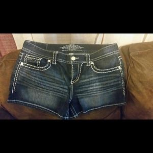 Like new Maurices shorts