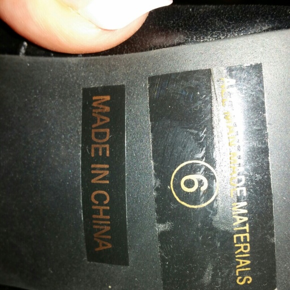 Black leather boots - Picture 3 of 3