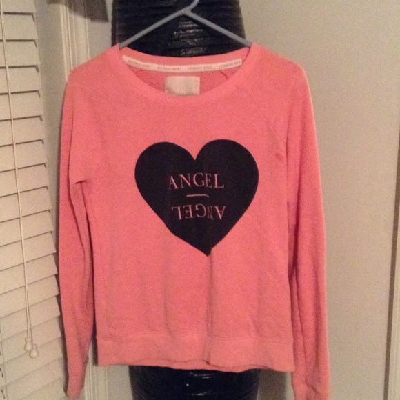 Vs sweatshirt!!