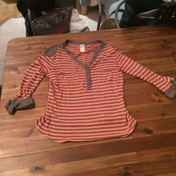 Comfortable splendid top