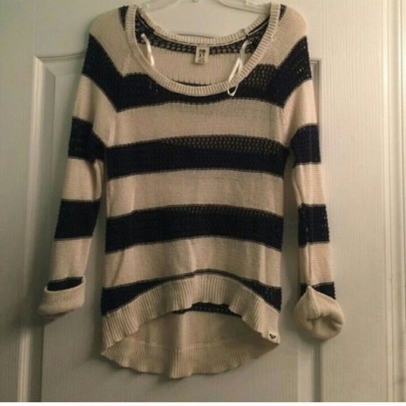 Roxy sweater