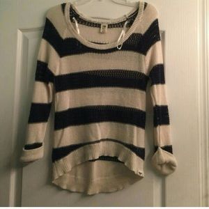 Roxy sweater
