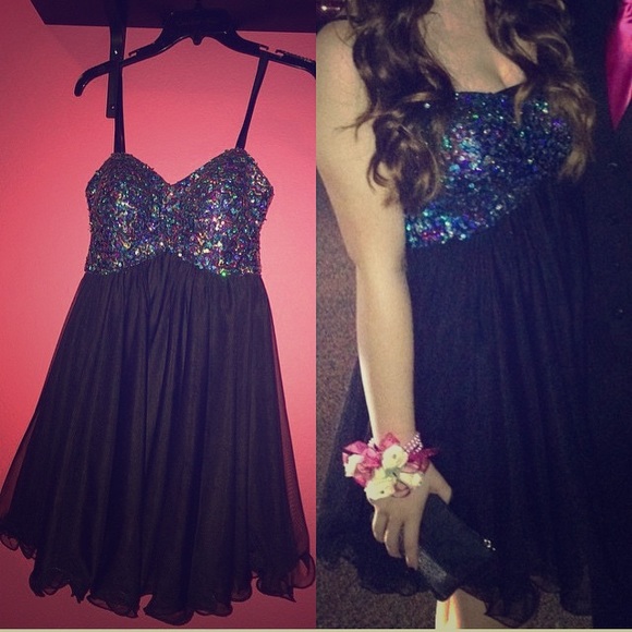 Short sequin prom dress