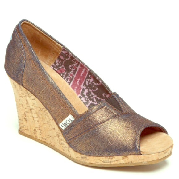 Toms open toe wedge