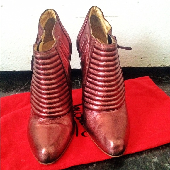 Pink Metallic Booties - Picture 2 of 4