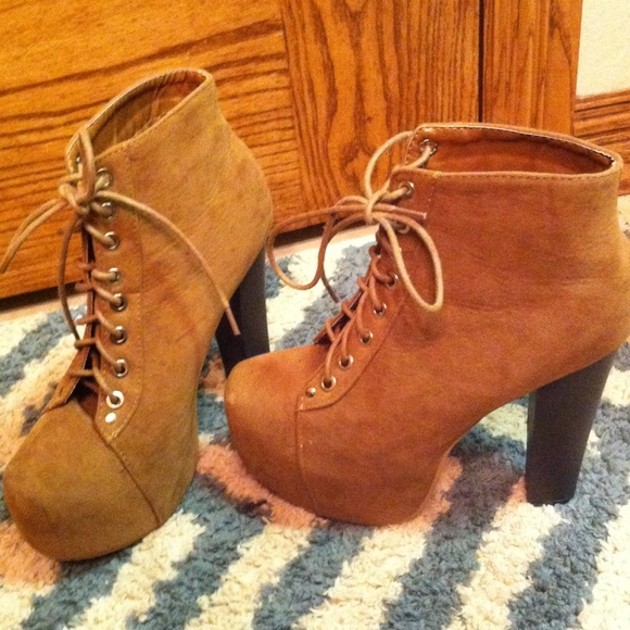 Lace boots