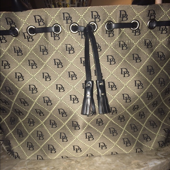 Dooney & Bourke - Picture 2 of 4