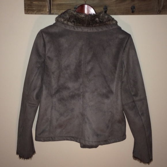 Urban Faux Fur Zip Up Jacket by VELVET - Picture 4 of 4