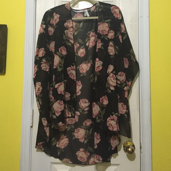 Pink rose kimono