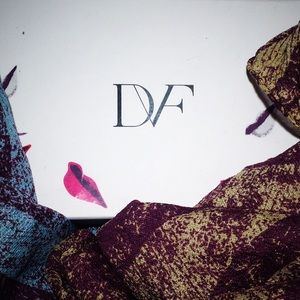 "Diane Von Furstenberg" Scarf