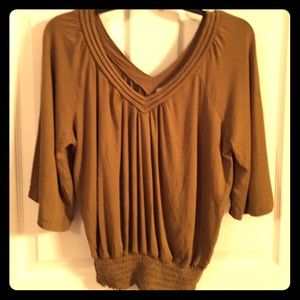 Olive colored V neck with elastic waist