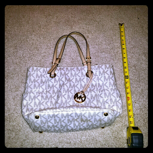 Michael kors tote.