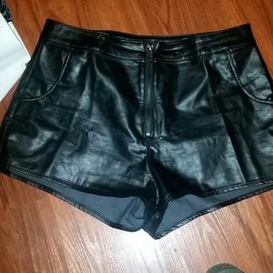 Faux Leather High waisted shorts