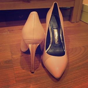 Never worn boutique 9 shoes