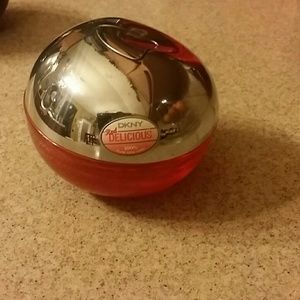 DKNY Red Delicious perfume