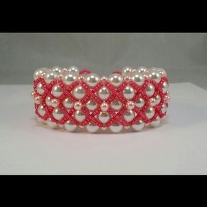 Pink and white wide pearl bracelet