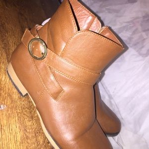 Charlotte russe tan booties