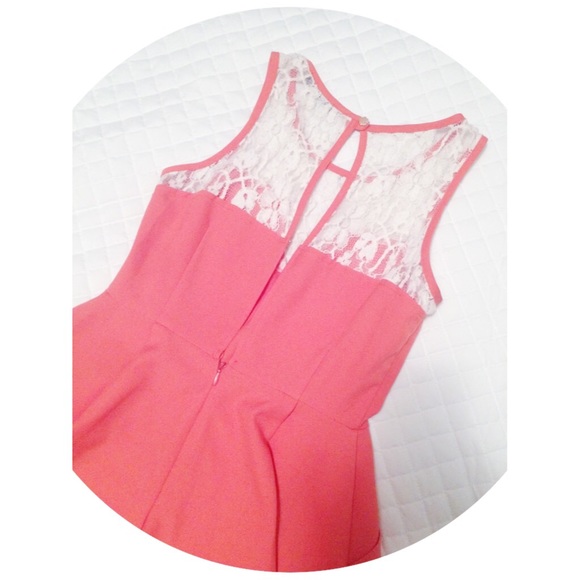 🚫sold in ️bundle 🚫Peach Romper 🎀 - Picture 2 of 3