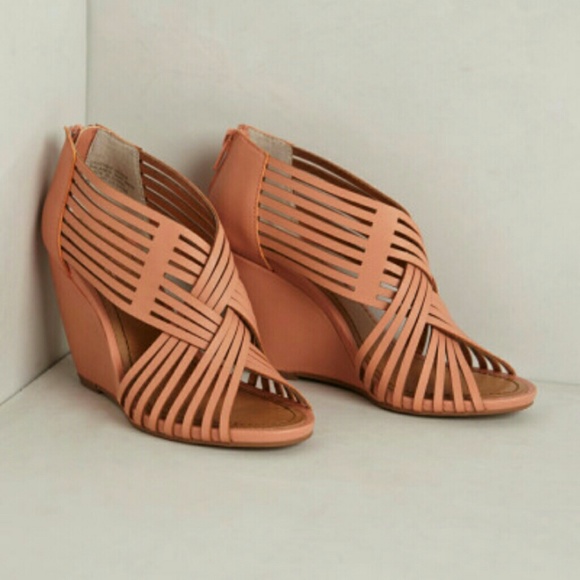 Coral Anthropologie Seychelles Taproot Wedges