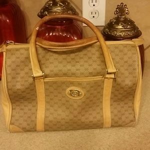 Gucci purse Truly a Vintage...